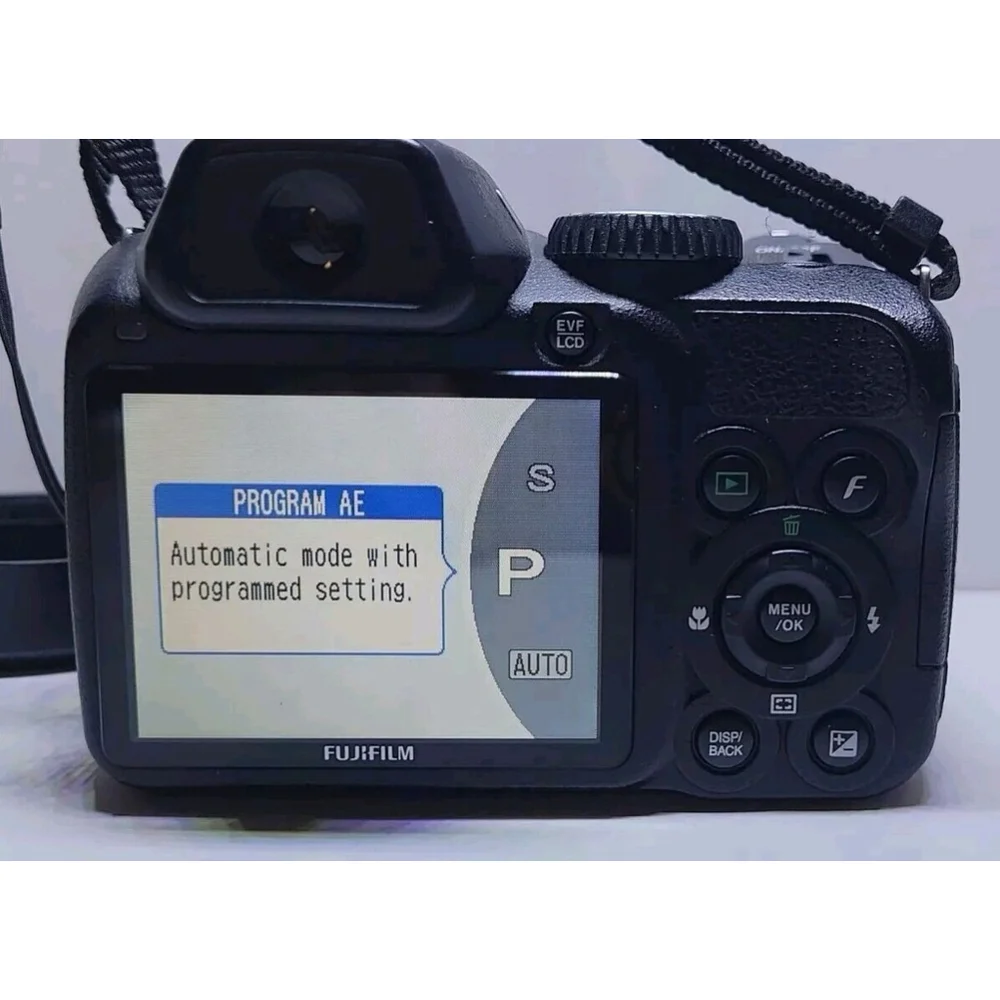 Fujifilm FinePix S2000HD 10MP Digital Camera with Batteries & Card. No. 8U064803